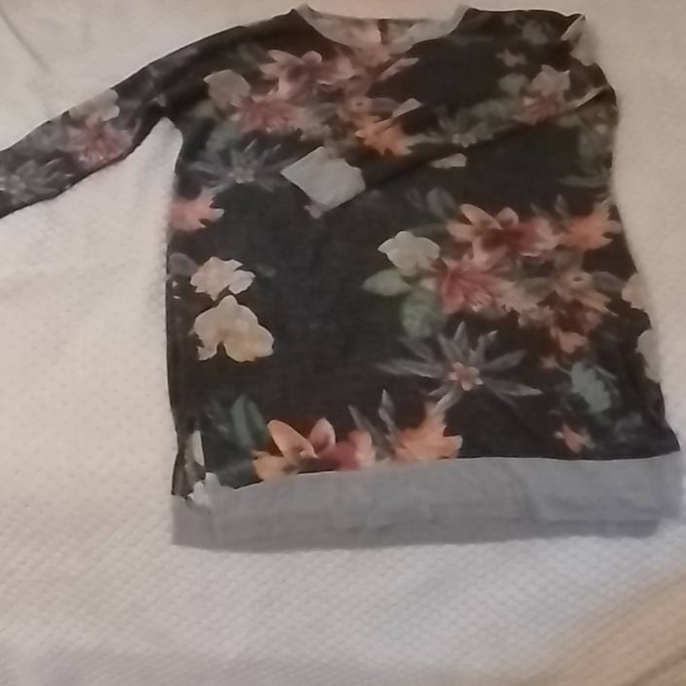 BELLAMIE floral dress.